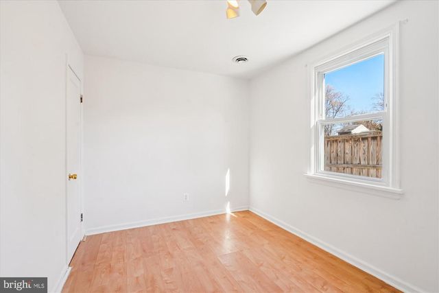 3201 NOTTAGE LN, Falls Church, VA 22042