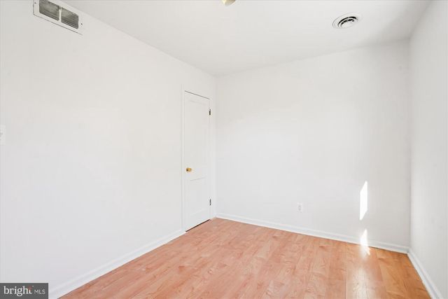 3201 NOTTAGE LN, Falls Church, VA 22042