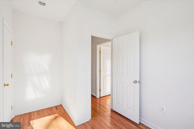 3201 NOTTAGE LN, Falls Church, VA 22042