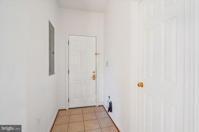 3201 NOTTAGE LN, Falls Church, VA 22042