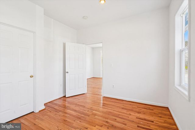 3201 NOTTAGE LN, Falls Church, VA 22042