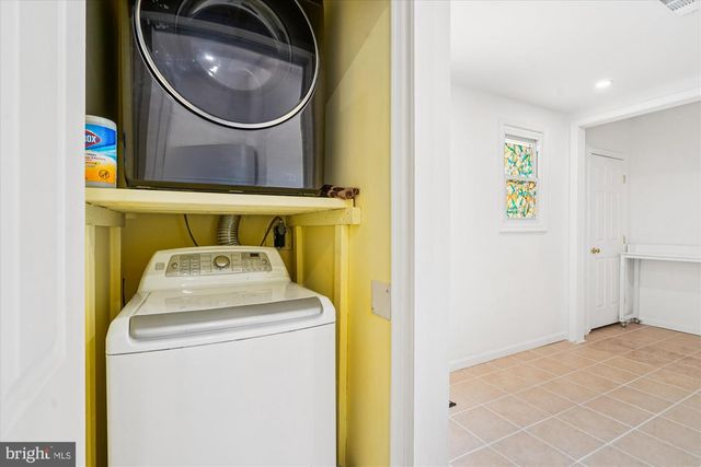 3201 NOTTAGE LN, Falls Church, VA 22042