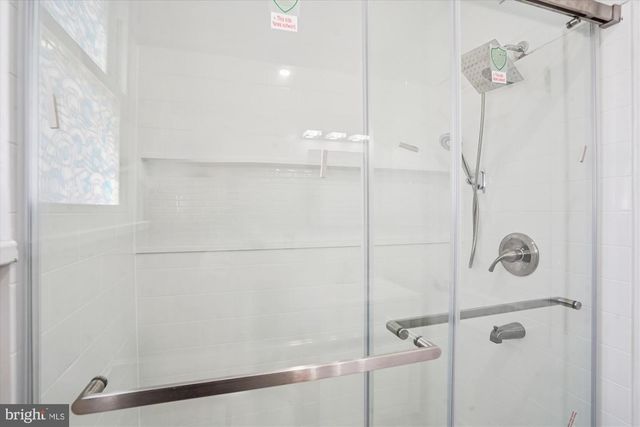 3201 NOTTAGE LN, Falls Church, VA 22042