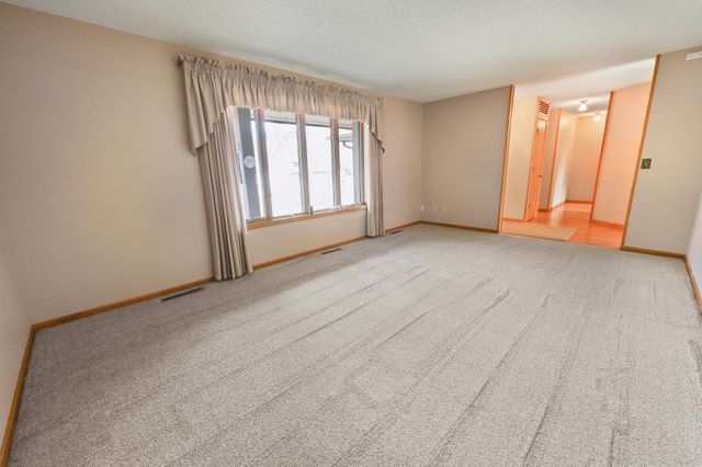 828 Brookwood Lane, Sartell, MN 56377