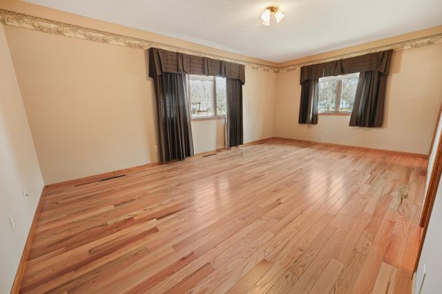 828 Brookwood Lane, Sartell, MN 56377
