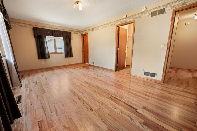 828 Brookwood Lane, Sartell, MN 56377