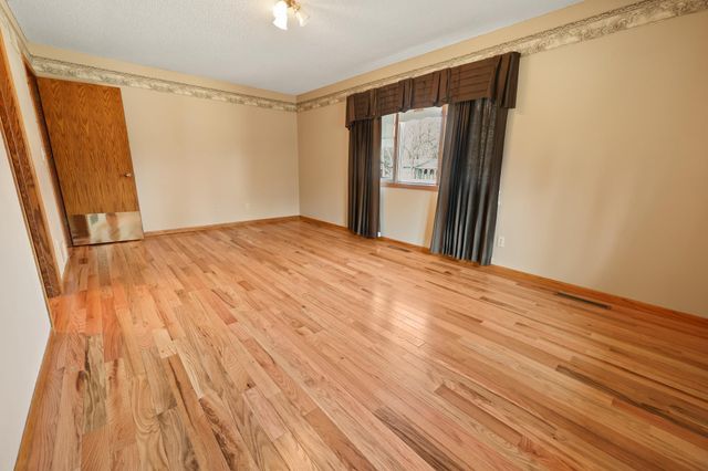 828 Brookwood Lane, Sartell, MN 56377