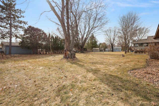 828 Brookwood Lane, Sartell, MN 56377