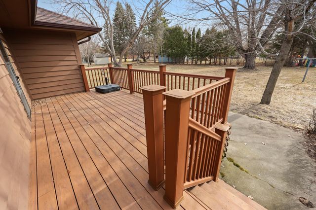 828 Brookwood Lane, Sartell, MN 56377