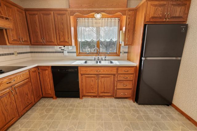 828 Brookwood Lane, Sartell, MN 56377