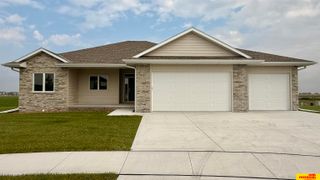 1020 Lauren Lane, Fremont, NE 68025
