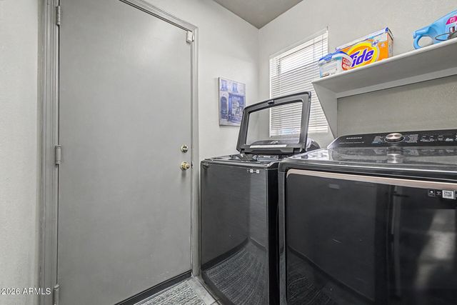 524 W NARANJA Avenue, Mesa, AZ 85210