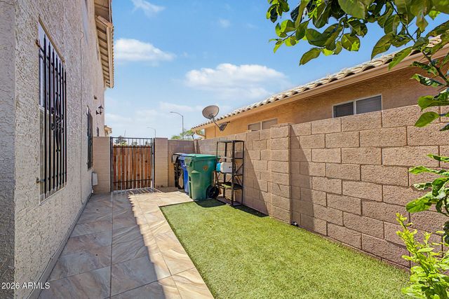 524 W NARANJA Avenue, Mesa, AZ 85210