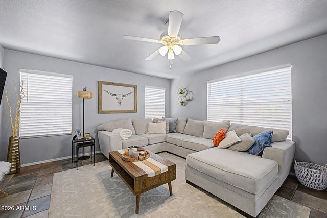 524 W NARANJA Avenue, Mesa, AZ 85210