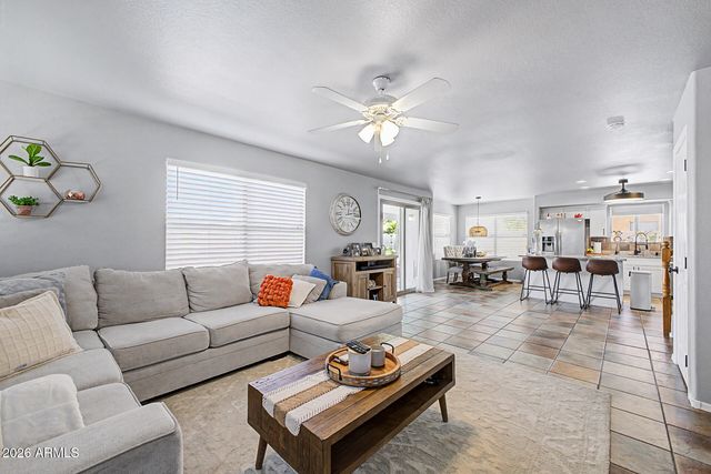 524 W NARANJA Avenue, Mesa, AZ 85210