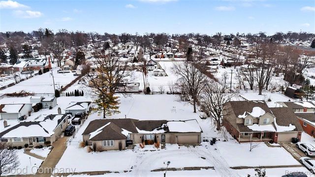 29726 Gloria Street, St. Clair Shores, MI 48082