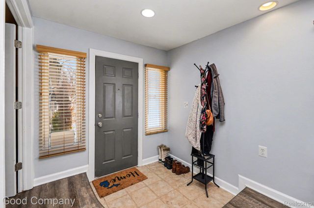 29726 Gloria Street, St. Clair Shores, MI 48082