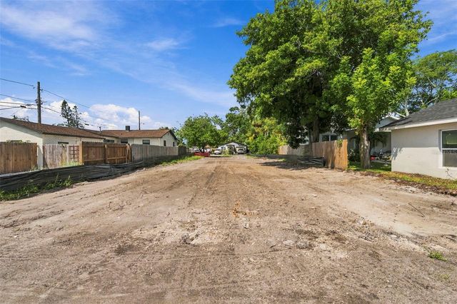 927 YALE STREET N, St Petersburg, FL 33713
