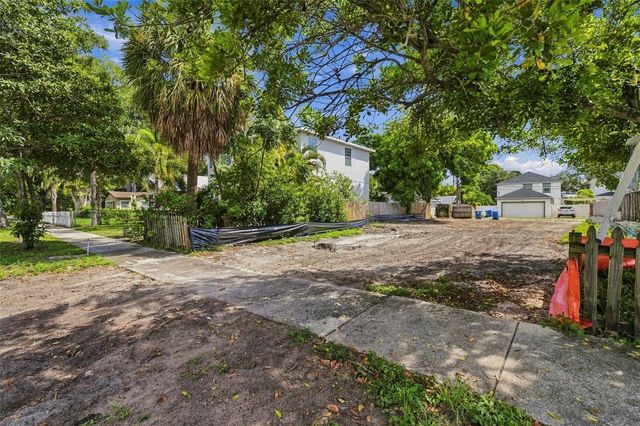 927 YALE STREET N, St Petersburg, FL 33713