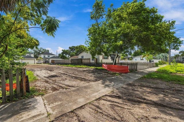 927 YALE STREET N, St Petersburg, FL 33713