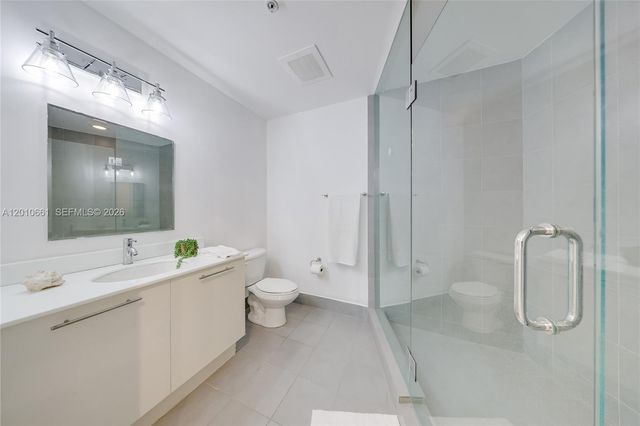 92 SW 3rd St 5202, Miami, FL 33130