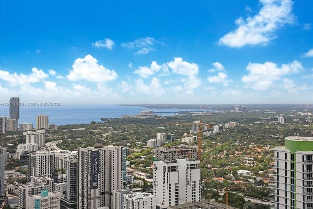 92 SW 3rd St 5202, Miami, FL 33130