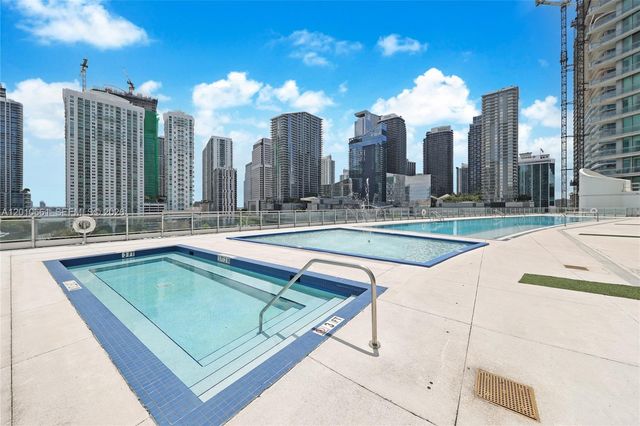 92 SW 3rd St 5202, Miami, FL 33130
