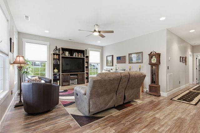 2705 McConnell Rd, Cornersville, TN 37047