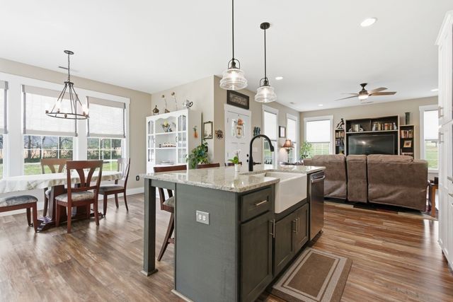 2705 McConnell Rd, Cornersville, TN 37047