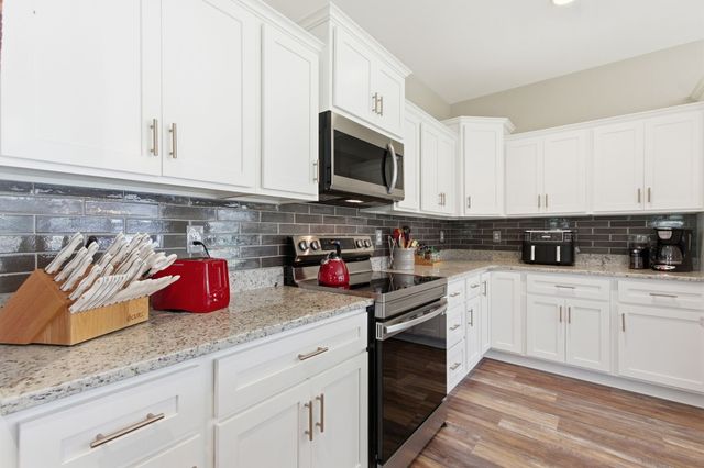 2705 McConnell Rd, Cornersville, TN 37047