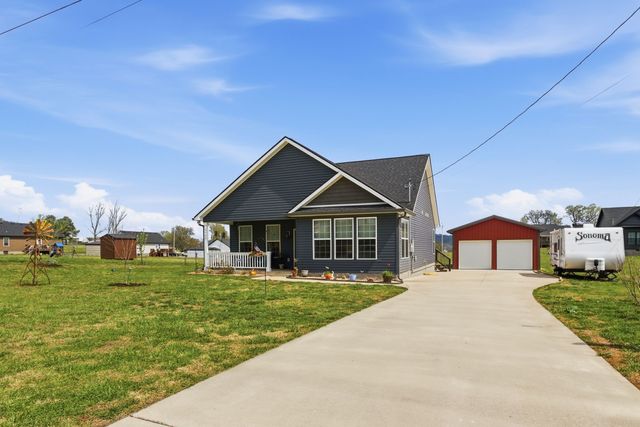 2705 McConnell Rd, Cornersville, TN 37047