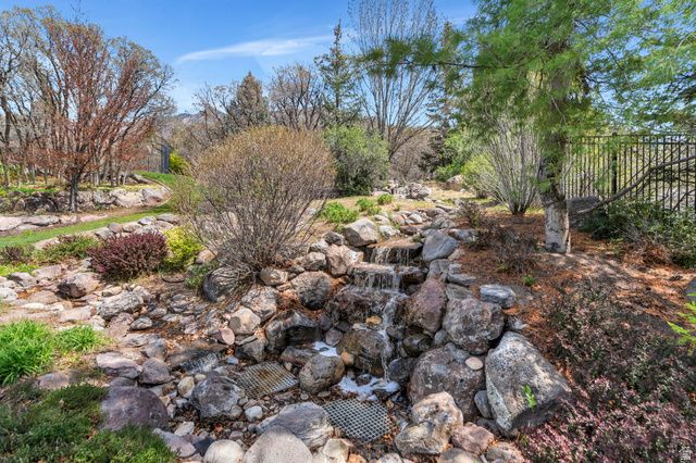 811 S HIGH RIDGE DR, Alpine, UT 84004