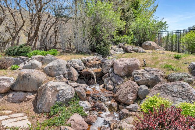 811 S HIGH RIDGE DR, Alpine, UT 84004