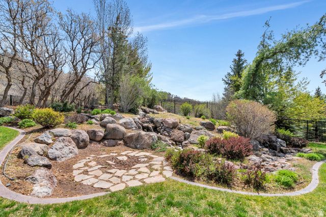 811 S HIGH RIDGE DR, Alpine, UT 84004