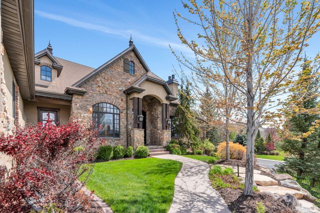 811 S HIGH RIDGE DR, Alpine, UT 84004