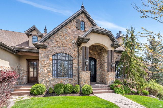 811 S HIGH RIDGE DR, Alpine, UT 84004