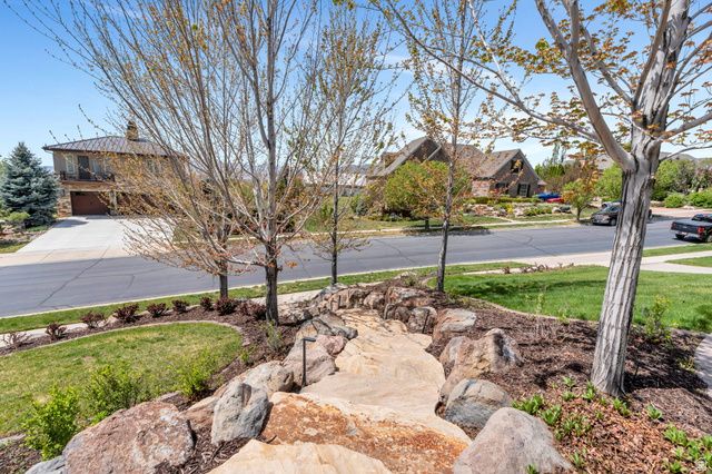 811 S HIGH RIDGE DR, Alpine, UT 84004