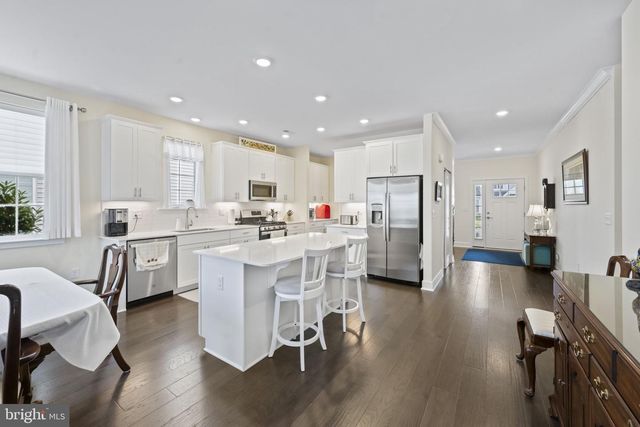 38 KEENELAND, New Egypt, NJ 08533