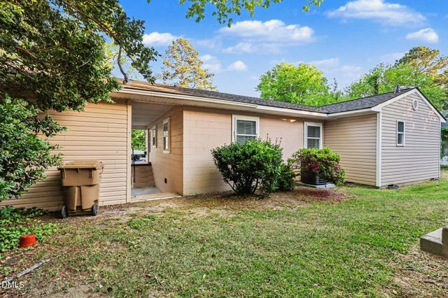 534 N Fayetteville Street, Clayton, NC 27520
