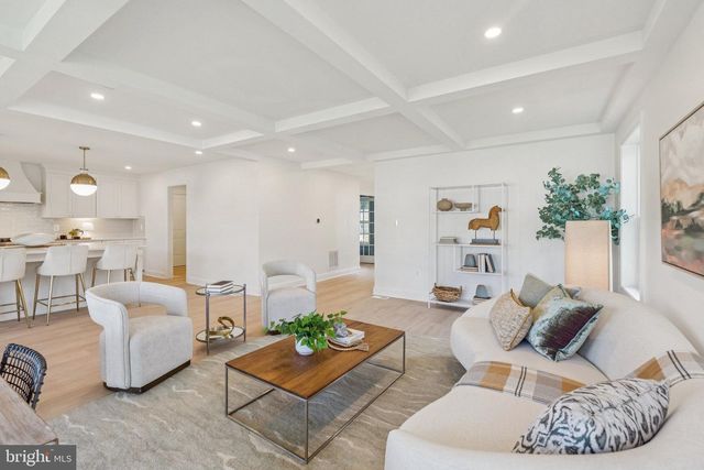 6469 SECOND ST, Alexandria, VA 22312