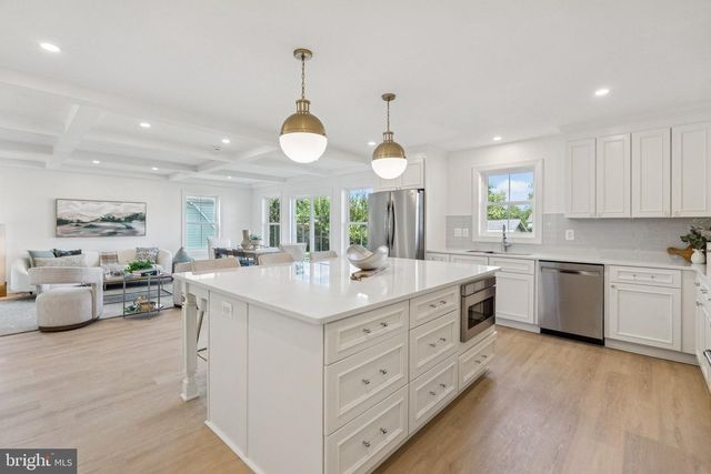6469 SECOND ST, Alexandria, VA 22312