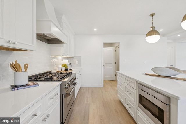 6469 SECOND ST, Alexandria, VA 22312