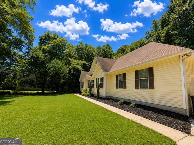 70 Wilkes Court, Newnan, GA 30263