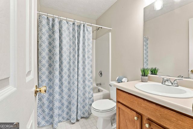 70 Wilkes Court, Newnan, GA 30263
