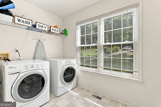 70 Wilkes Court, Newnan, GA 30263