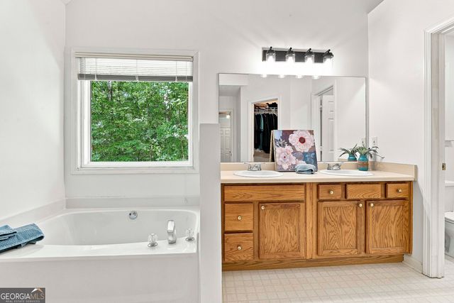 70 Wilkes Court, Newnan, GA 30263