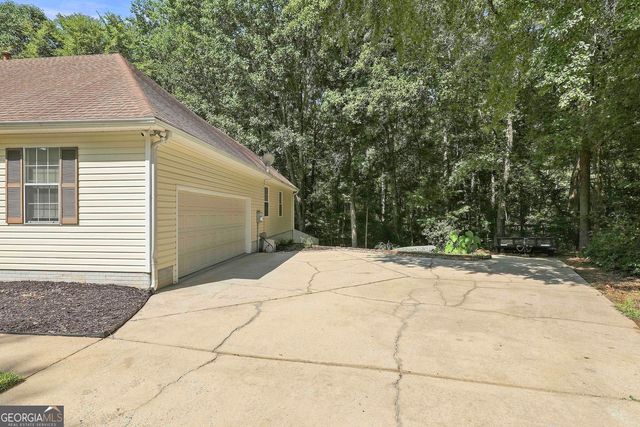 70 Wilkes Court, Newnan, GA 30263