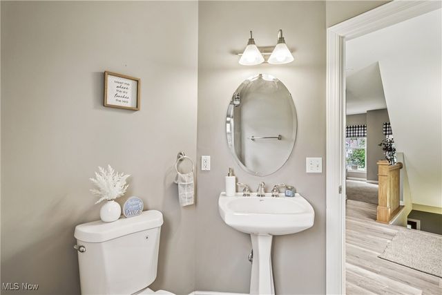 2395 Tremont Avenue, Cleveland, OH 44113