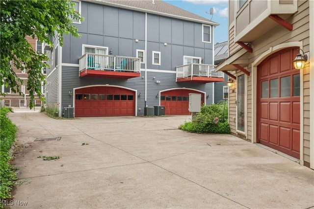 2395 Tremont Avenue, Cleveland, OH 44113