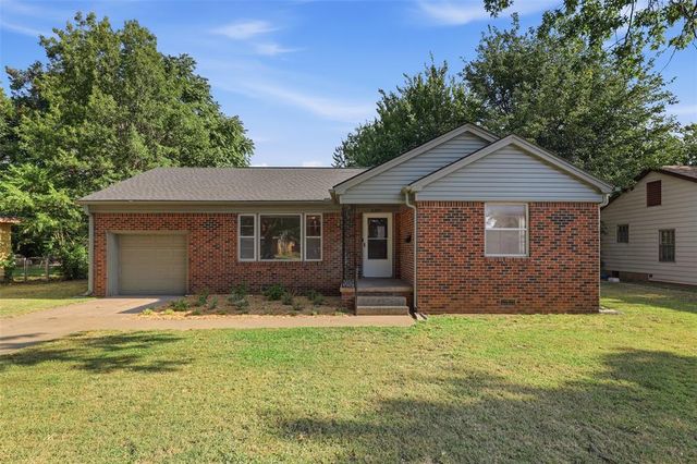 1207 Huntington Way, Norman, OK 73069